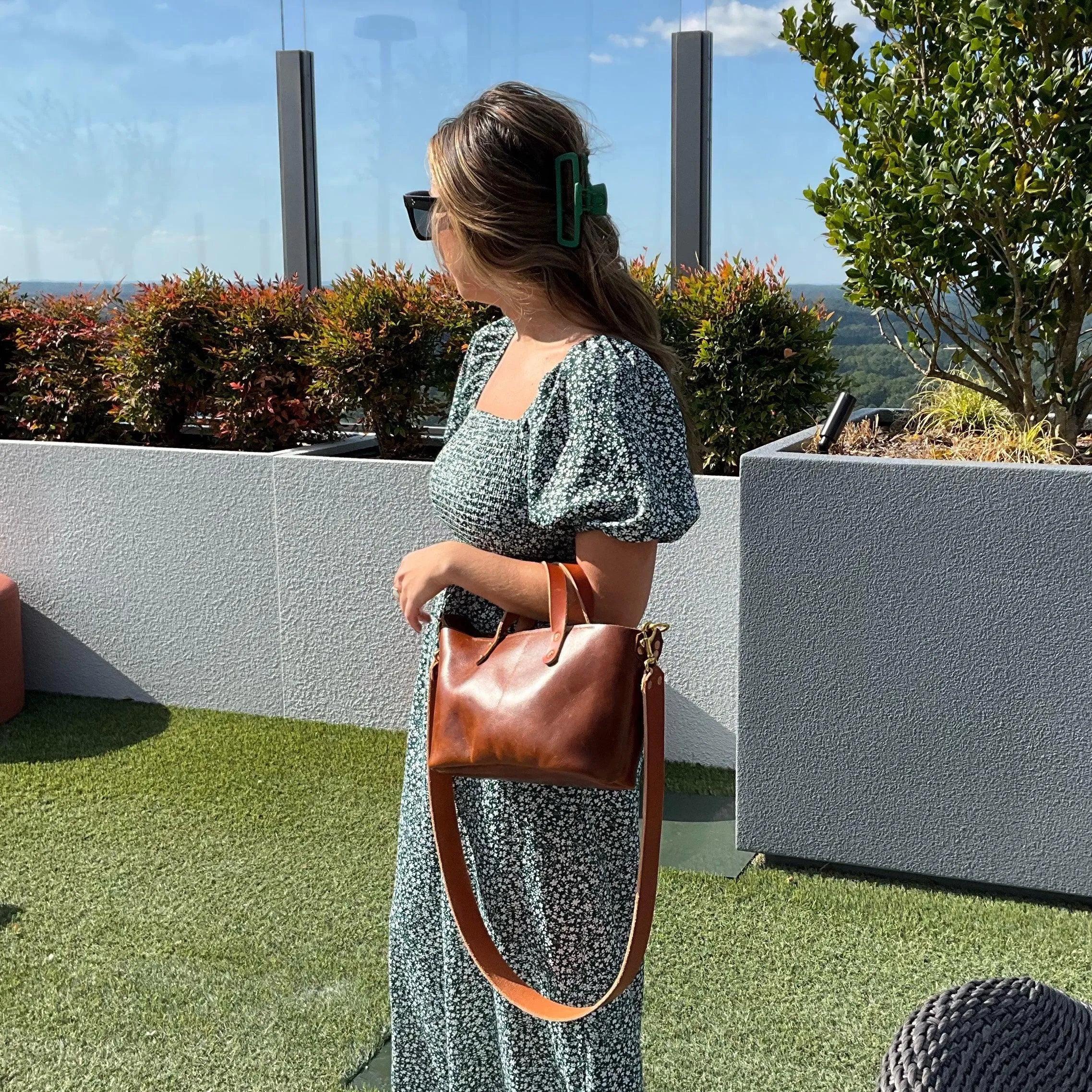 Bella Leather Crossbody Bag in Cognac