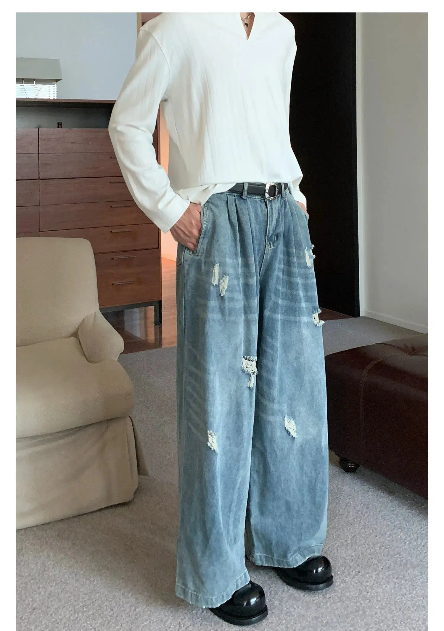 Cui Faded Ripped Pattern Jeans