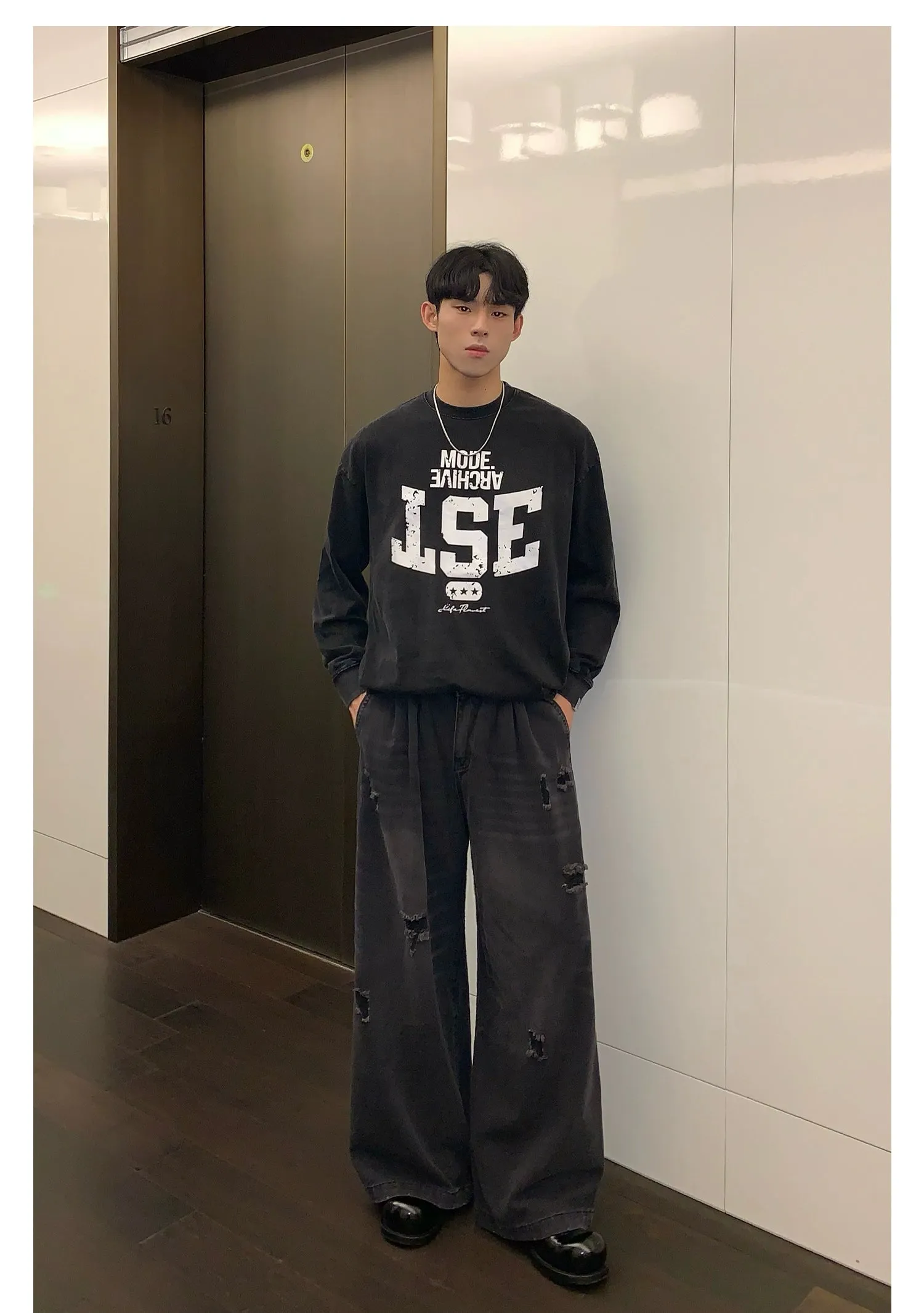 Cui Faded Ripped Pattern Jeans