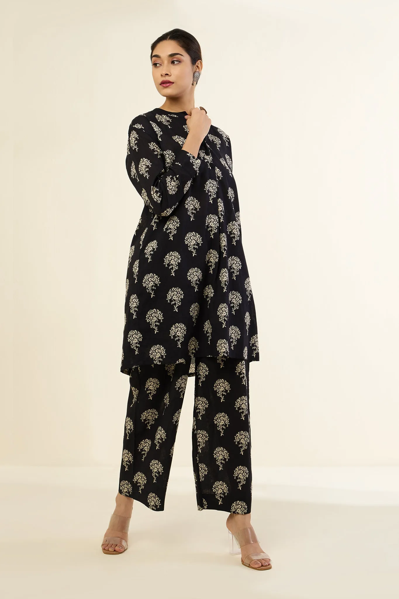 Ebony Tree Short Tunic with Sleeves