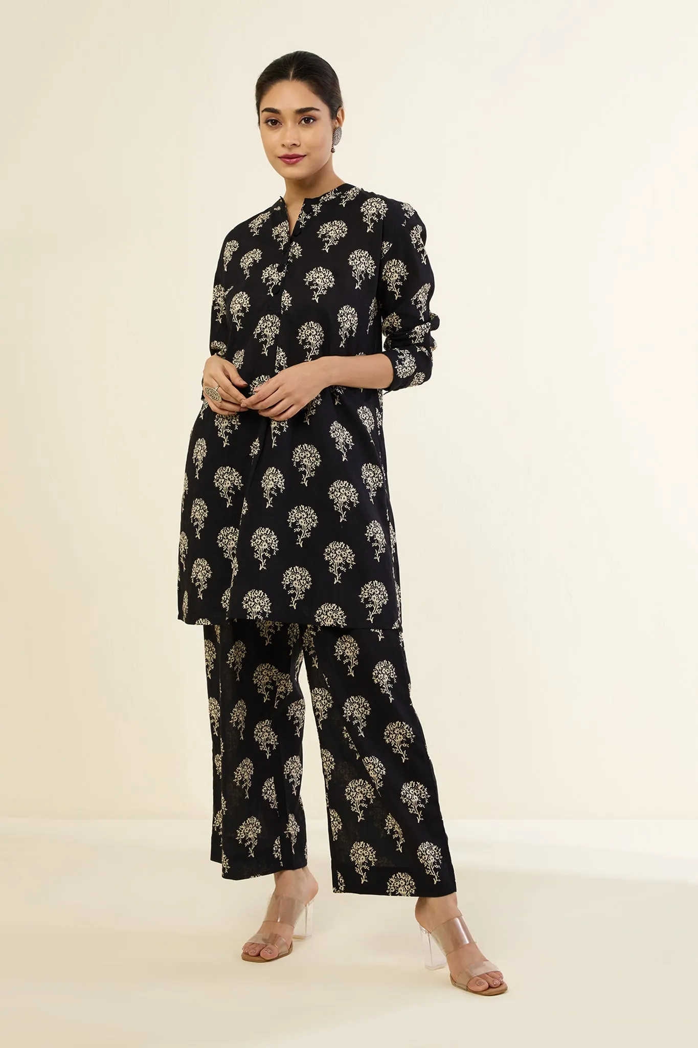Ebony Tree Short Tunic with Sleeves