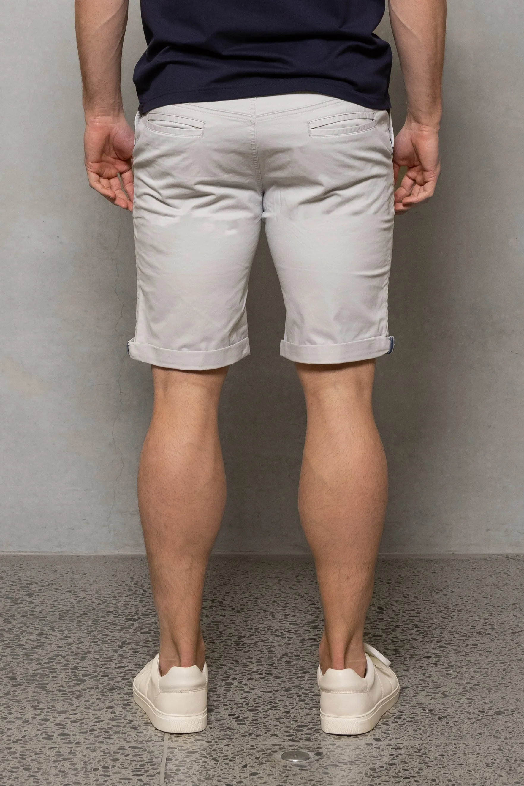 Elijah Brushed Cotton Short: Ash