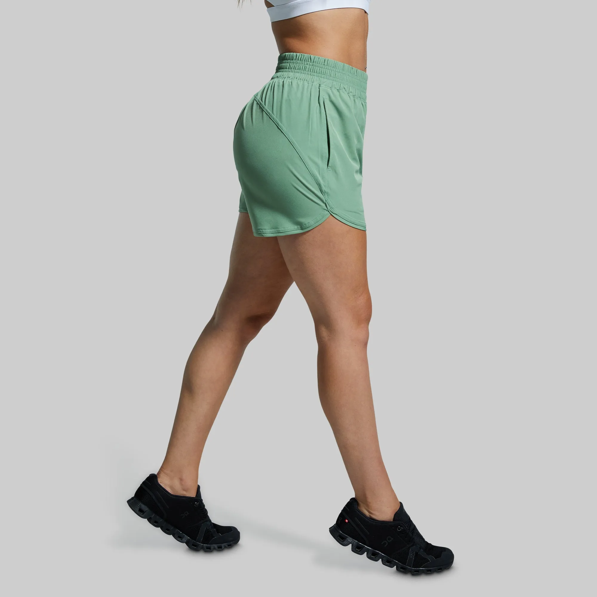 Swift Run Short (Mistletoe)