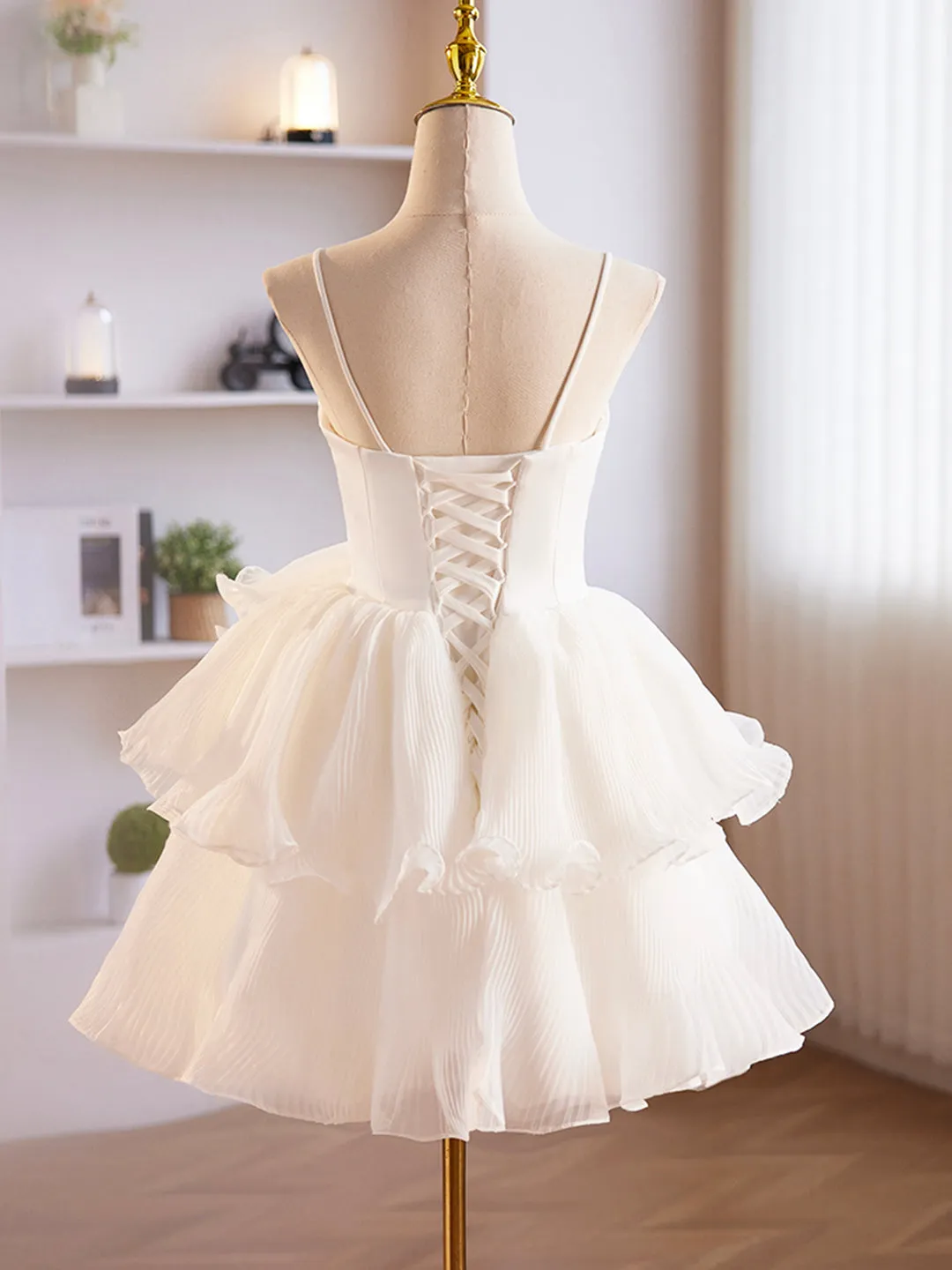 White Tulle Sweetheart Short Prom Dress White Tulle Straps Party Dress