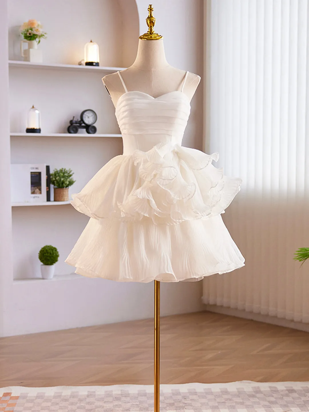 White Tulle Sweetheart Short Prom Dress White Tulle Straps Party Dress
